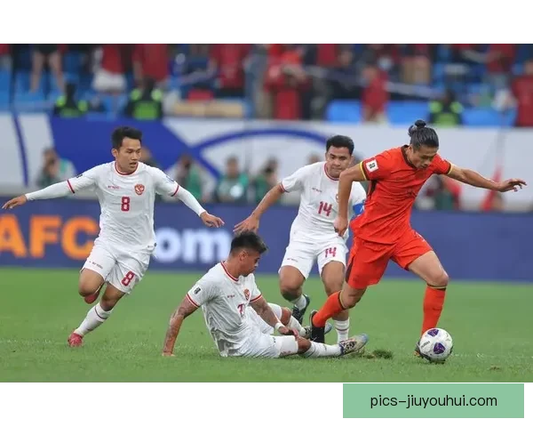 中国男足世预赛客场绝杀巴林 张玉宁最后时刻单刀破门为国争光